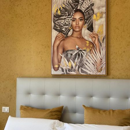 Crispi 120 Rooms New Opening Палермо Екстериор снимка
