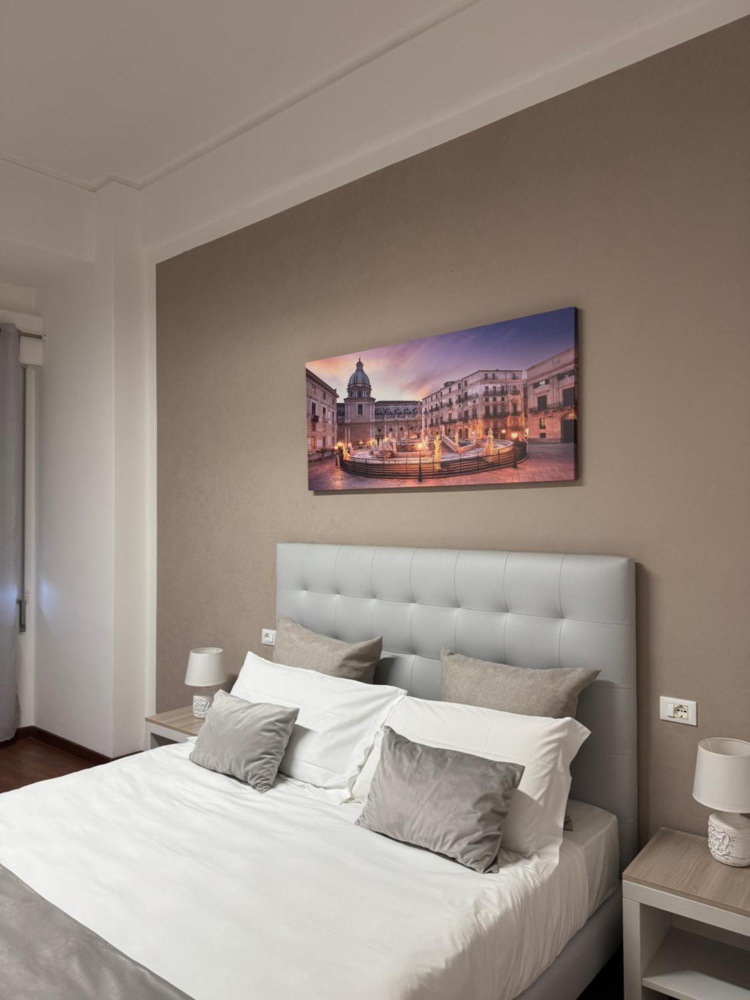Crispi 120 Rooms New Opening Палермо Екстериор снимка